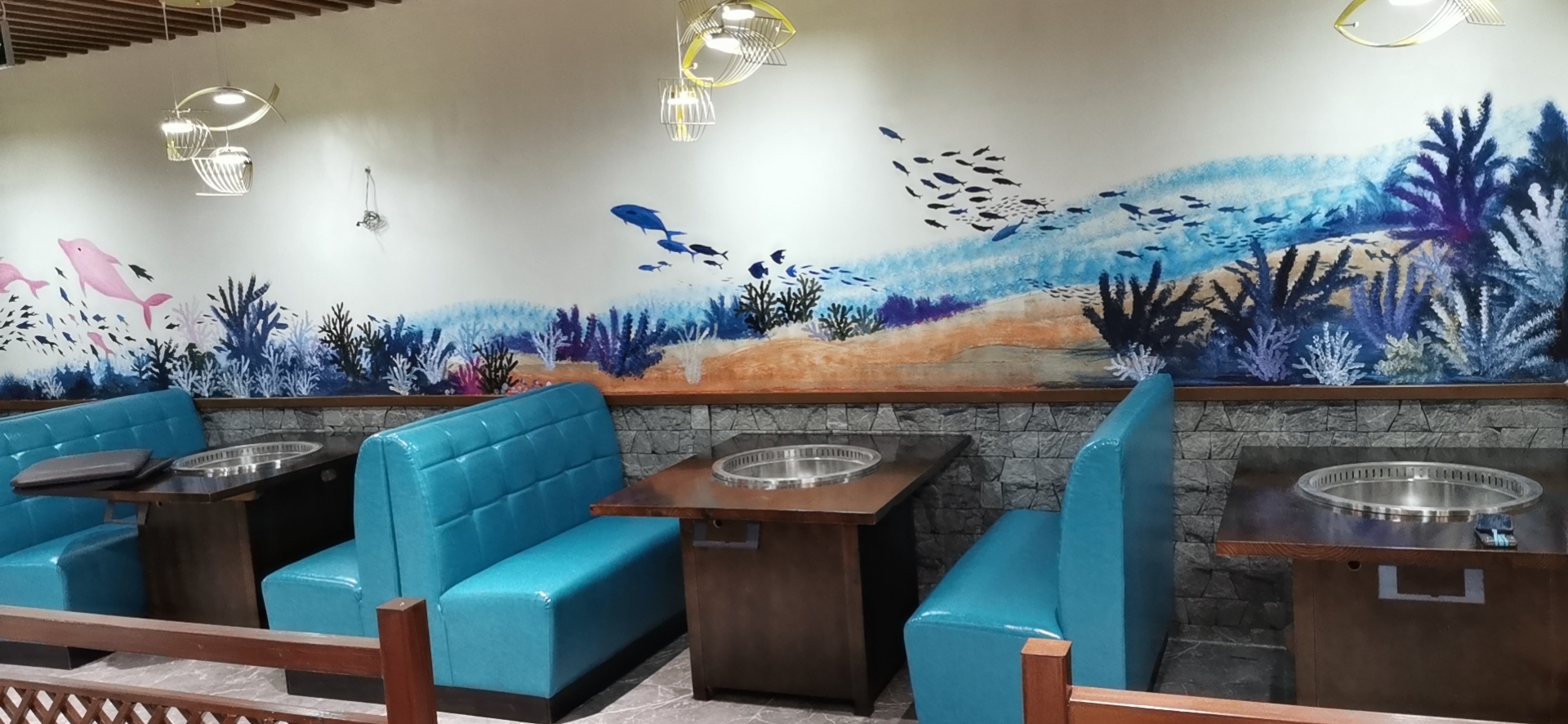 地鍋雞餐桌椅